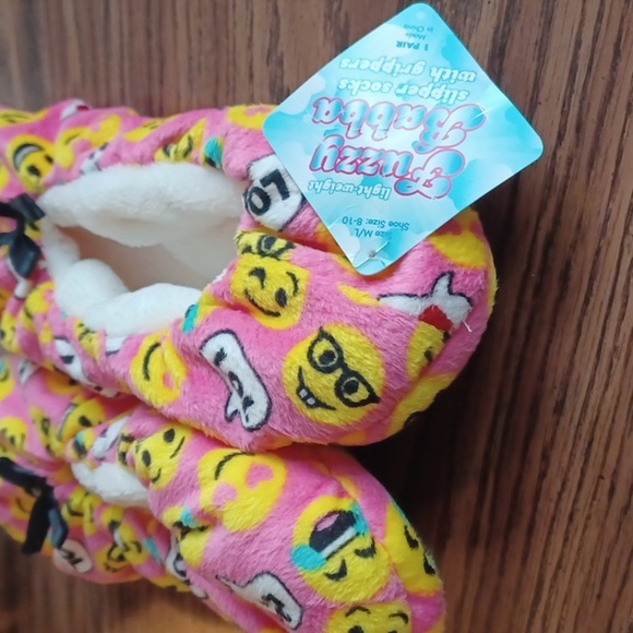 Fuzzy Babba Velour Faux Sherpa Slippers, smiley imogee, M/L, 8-10 shoe - Picture 2 of 4